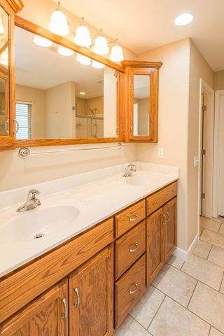 205 VENUS ST, Jefferson City, MO 65101