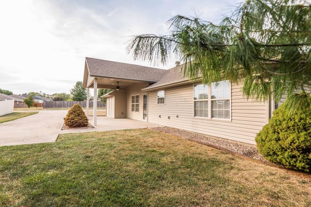 205 VENUS ST, Jefferson City, MO 65101