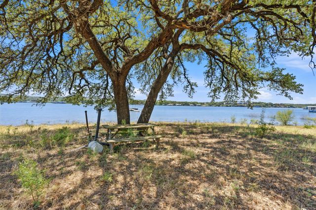 1202 Dusk CT, Lago Vista, TX 78645