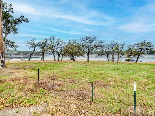 1202 Dusk CT, Lago Vista, TX 78645