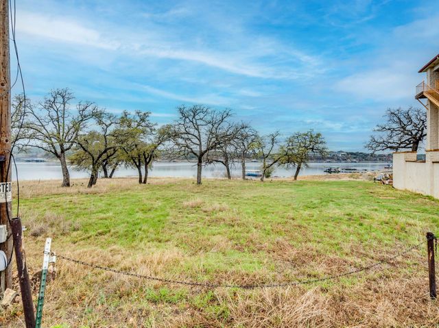 1202 Dusk CT, Lago Vista, TX 78645