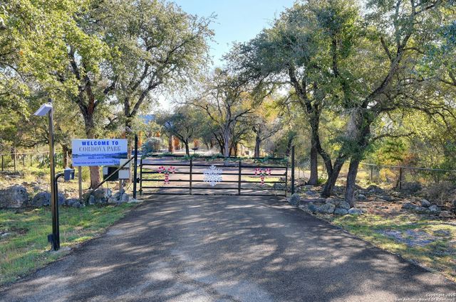 2136 Senora Ridge, Canyon Lake, TX 78133