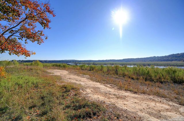 2136 Senora Ridge, Canyon Lake, TX 78133