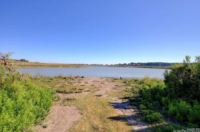 2136 Senora Ridge, Canyon Lake, TX 78133