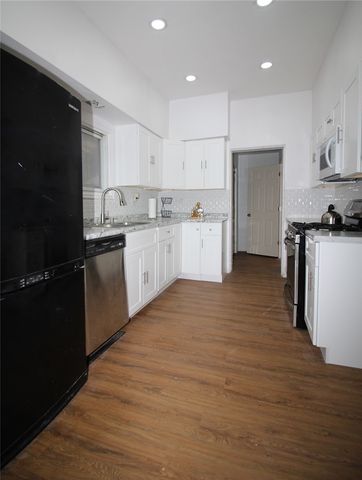 3067 Zephyr, Sheraden, PA 15204