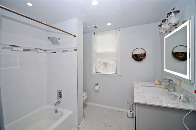 3067 Zephyr, Sheraden, PA 15204