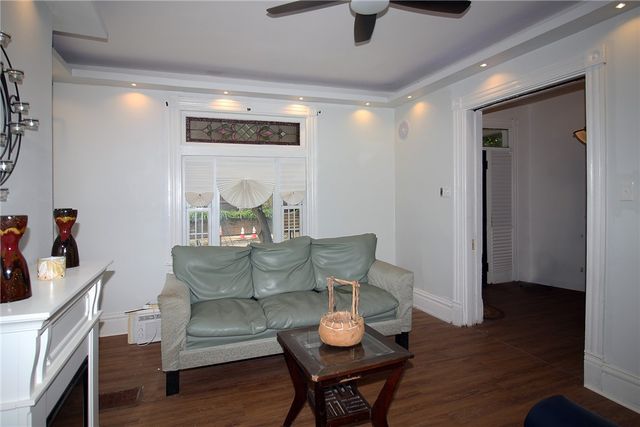 3067 Zephyr, Sheraden, PA 15204