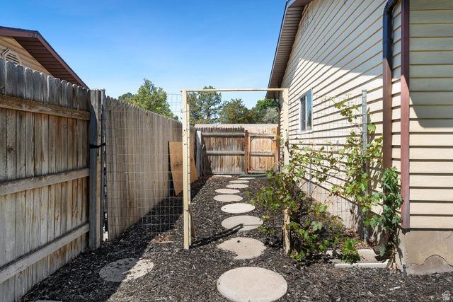 865 S 325 W, Orem, UT 84058