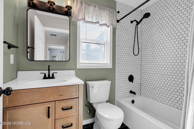 1406 Edgemere Road, Wall, NJ 07719