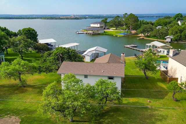 420 Hill DR, Granite Shoals, TX 78654