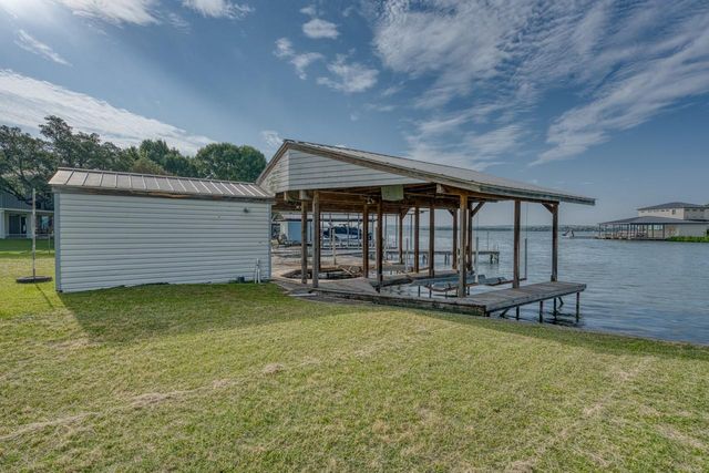 420 Hill DR, Granite Shoals, TX 78654