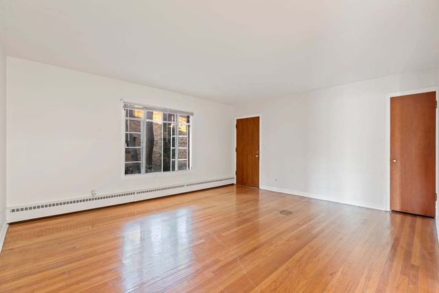 1539 Monroe Avenue 2, River Forest, IL 60305
