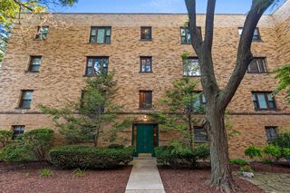 1539 Monroe Avenue 2, River Forest, IL 60305