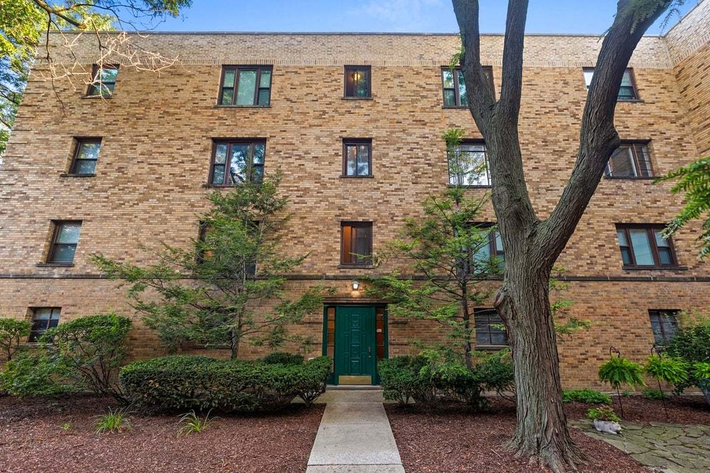 1539 Monroe Avenue 2, River Forest, IL 60305