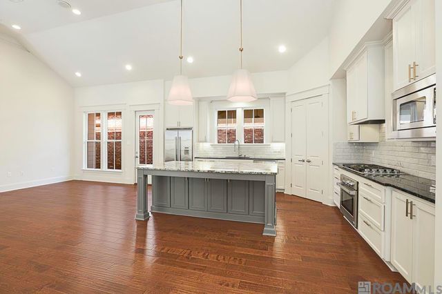 11444 Cypress Barn Dr, Baton Rouge, LA 70810