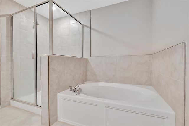 607 ROYAL EMPRESS DRIVE, Ruskin, FL 33570