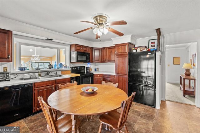 156 McLendon Circle, Carrollton, GA 30117