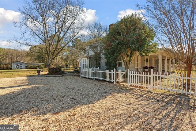 156 McLendon Circle, Carrollton, GA 30117