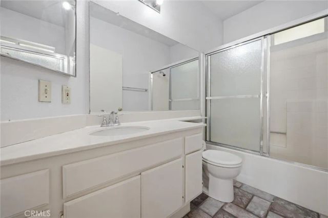 25238 Steinbeck Avenue E, Stevenson Ranch, CA 91381