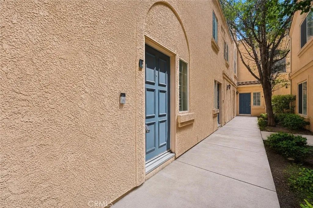 25238 Steinbeck Avenue E, Stevenson Ranch, CA 91381