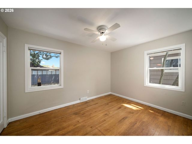 2010 Ne 78TH Ave, Portland, OR 97213