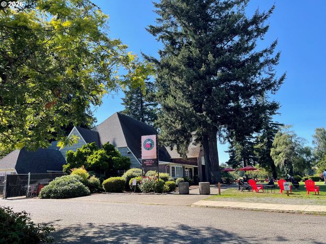 2010 Ne 78TH Ave, Portland, OR 97213