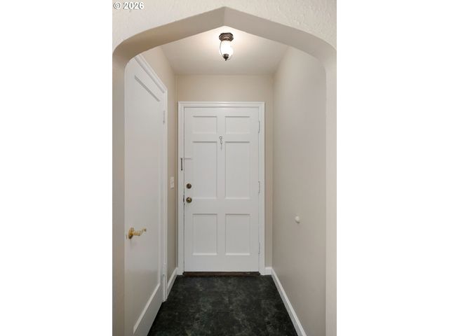 2010 Ne 78TH Ave, Portland, OR 97213