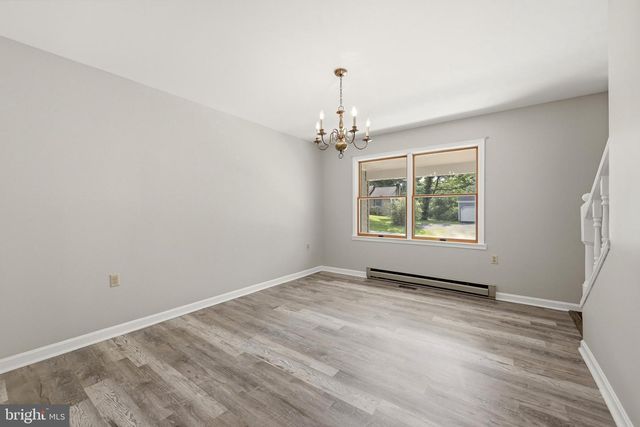 105 FENWAY DR, Charles Town, WV 25414