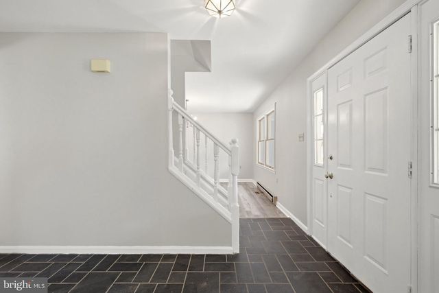 105 FENWAY DR, Charles Town, WV 25414