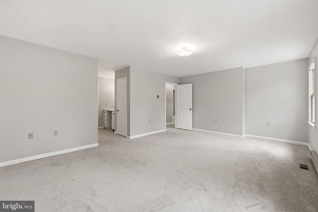 105 FENWAY DR, Charles Town, WV 25414