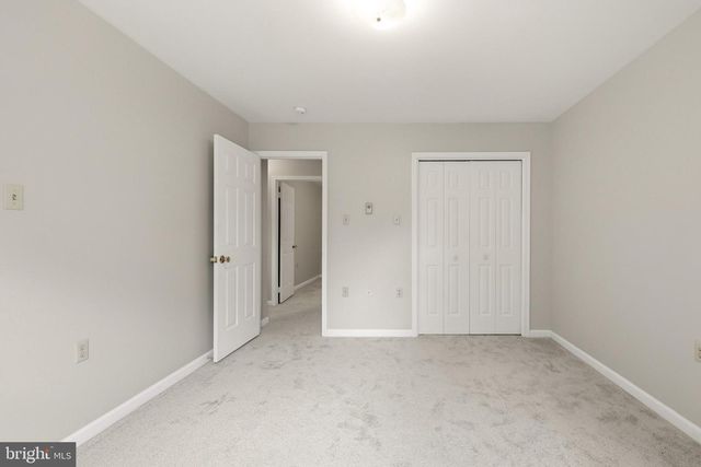 105 FENWAY DR, Charles Town, WV 25414