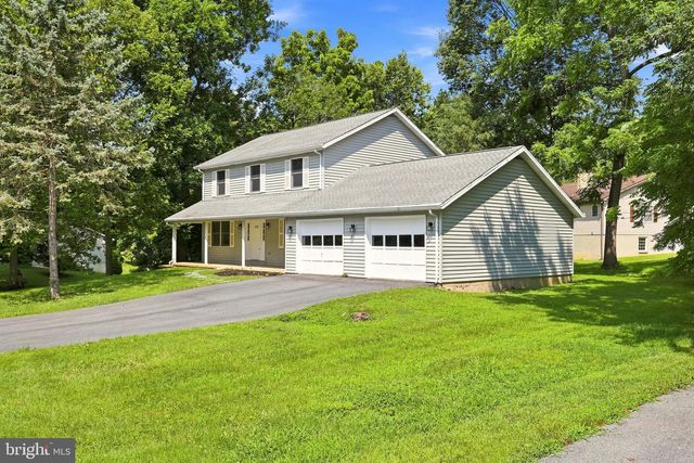 105 FENWAY DR, Charles Town, WV 25414