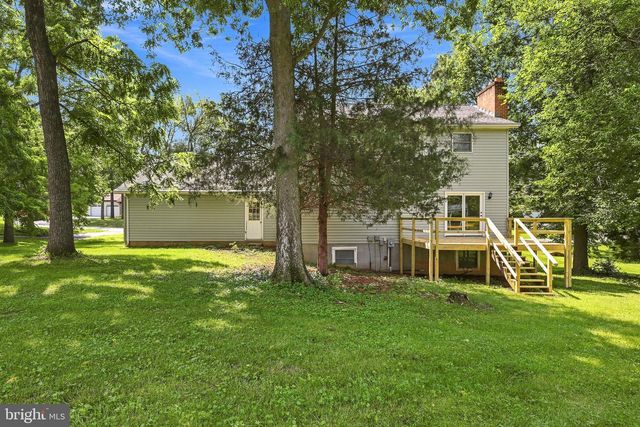 105 FENWAY DR, Charles Town, WV 25414