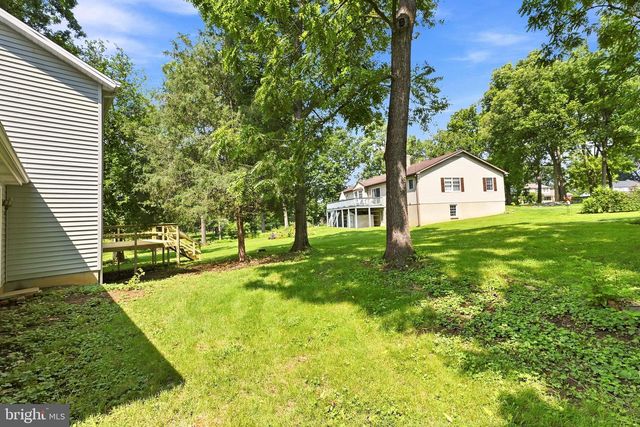 105 FENWAY DR, Charles Town, WV 25414