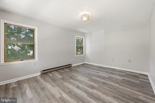 105 FENWAY DR, Charles Town, WV 25414