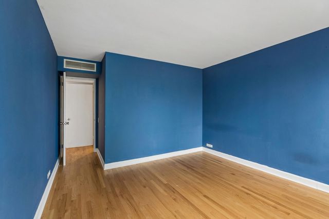 260 E CHESTNUT Street 2505, Chicago, IL 60611
