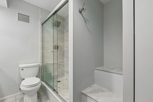 260 E CHESTNUT Street 2505, Chicago, IL 60611