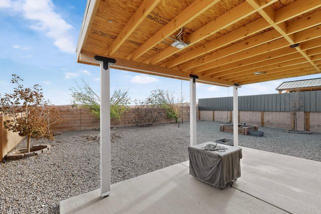 10716 Beaker Road SW, Albuquerque, NM 87121