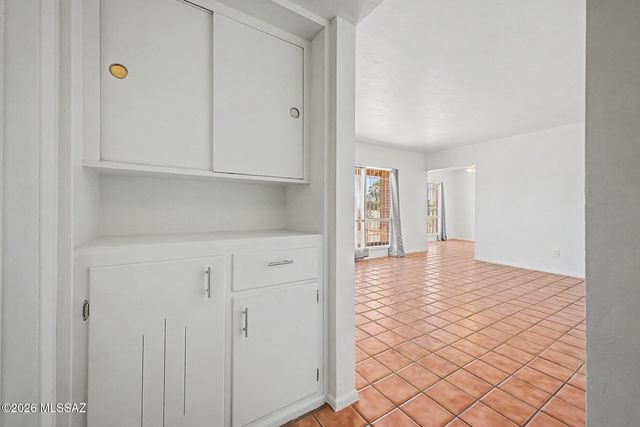 6619 E Scarlett Street, Tucson, AZ 85710