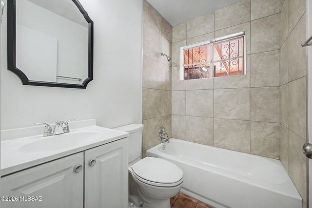 6619 E Scarlett Street, Tucson, AZ 85710