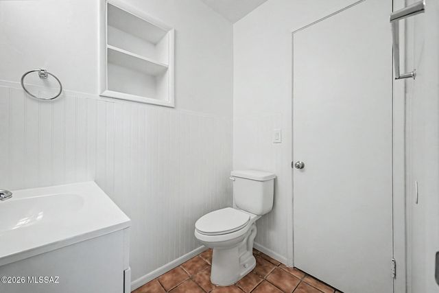 6619 E Scarlett Street, Tucson, AZ 85710