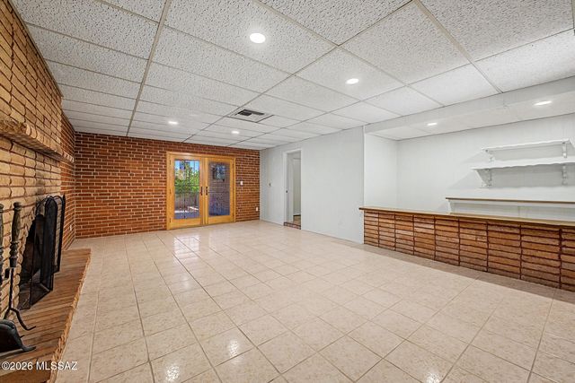 6619 E Scarlett Street, Tucson, AZ 85710