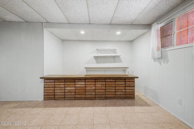 6619 E Scarlett Street, Tucson, AZ 85710