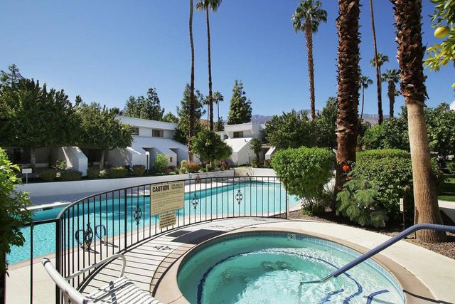 5301 E Waverly Drive 192, Palm Springs, CA 92264