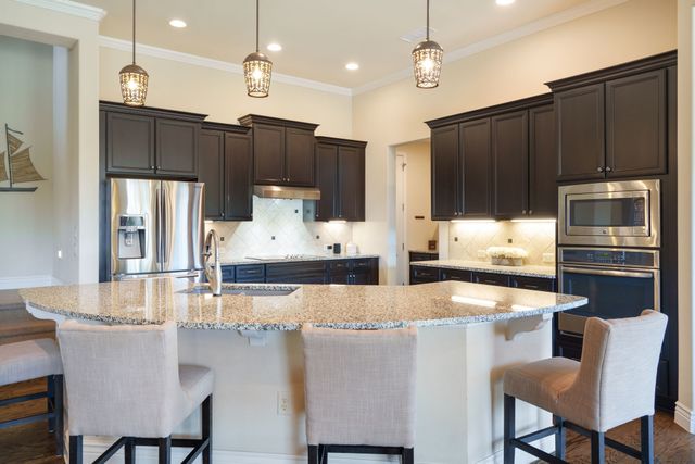 9709 Stonewood Drive, Denton, TX 76207