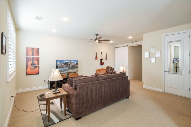 9709 Stonewood Drive, Denton, TX 76207