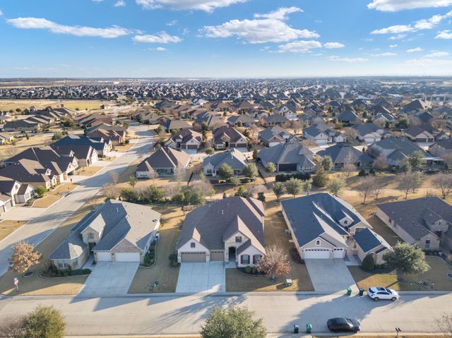 9709 Stonewood Drive, Denton, TX 76207