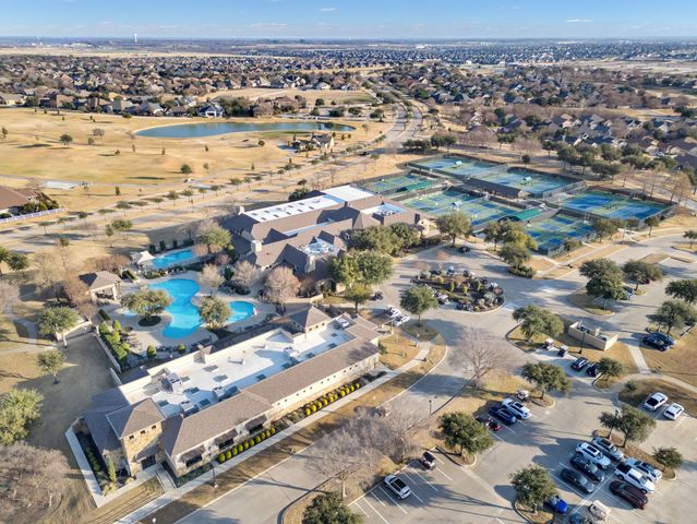 9709 Stonewood Drive, Denton, TX 76207