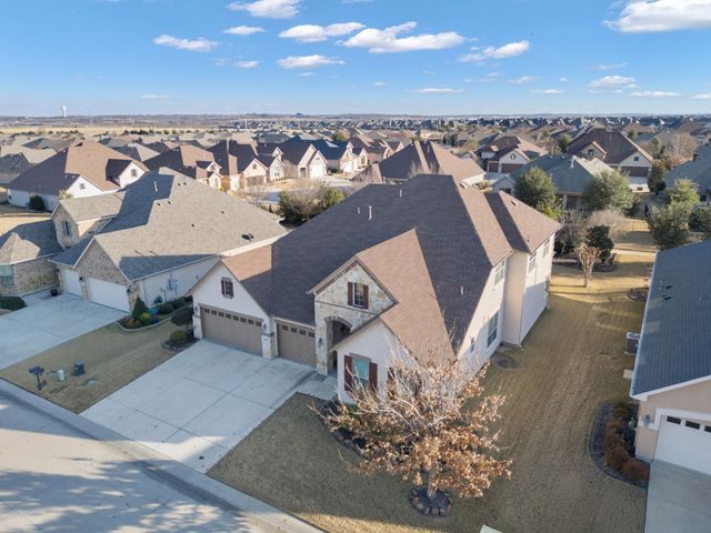 9709 Stonewood Drive, Denton, TX 76207