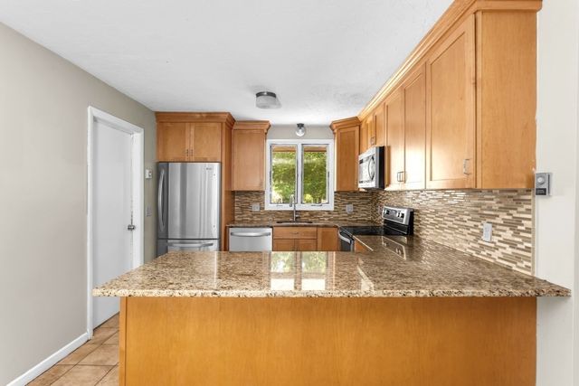 13 Emerson Way 13, Franklin, MA 02038